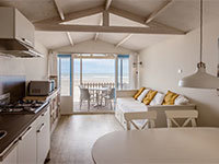 Beach House Sea 4B