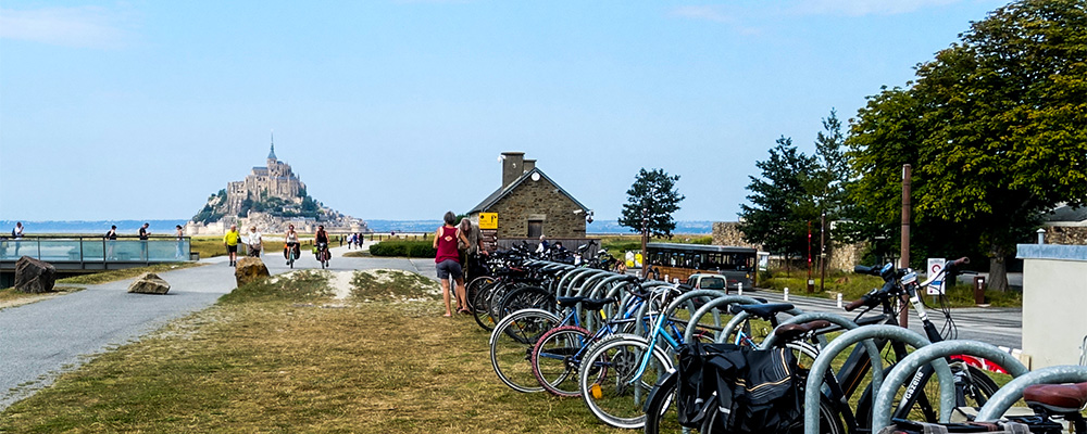 Op de fiets naar de Mont Saint-Michel, wandel vanaf je parkeerplaats deze toeristische trekpleister op Op de fiets naar de Mont Saint-Michel, wandel vanaf je parkeerplaats deze toeristische trekpleister op