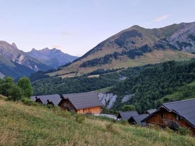 Thumbnail 5 van Les Chalets des Ecourts