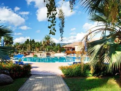 Thumbnail 2 van Lantana Resort Hotel & Apartments